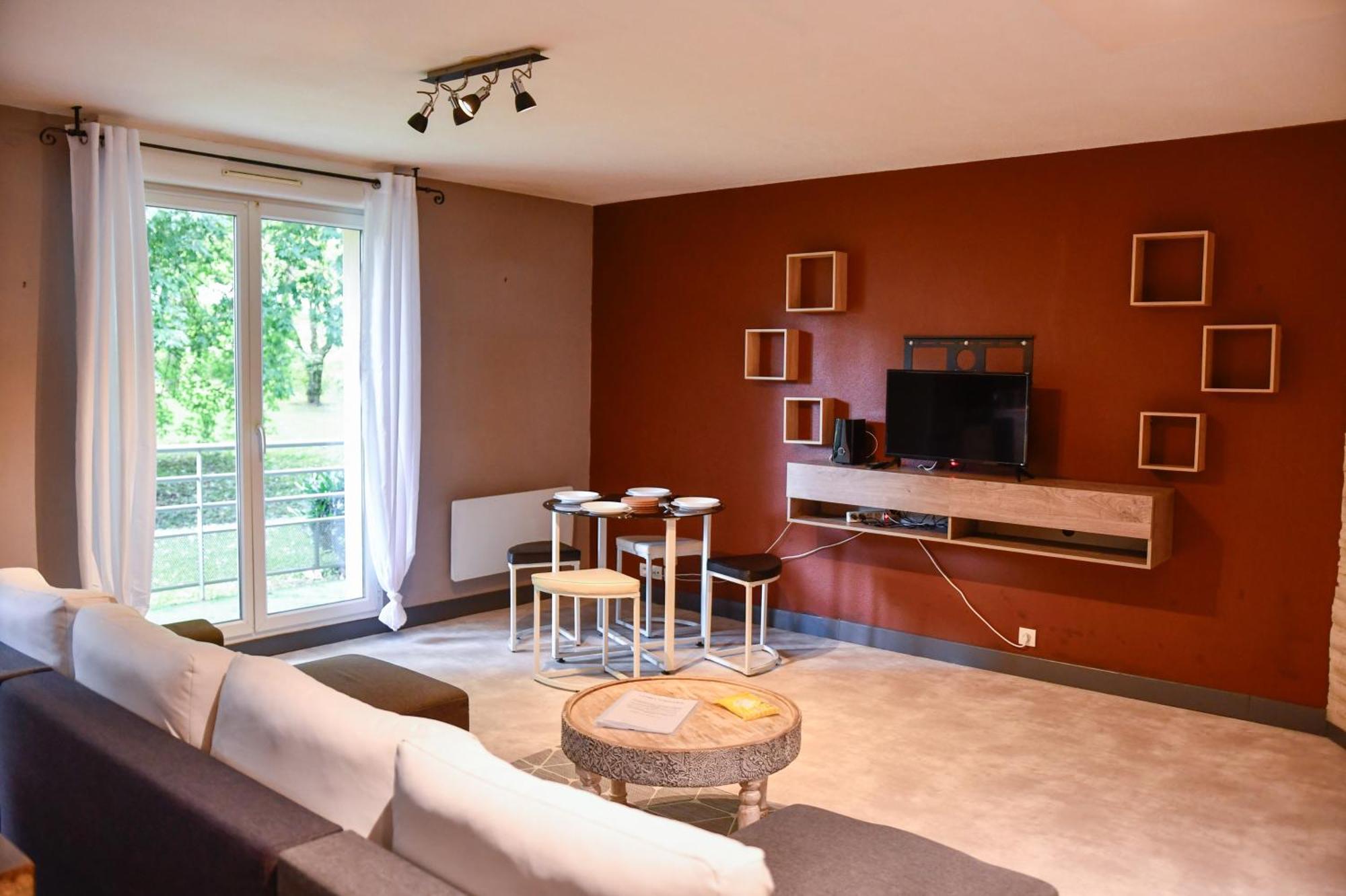 Appartement Calme Et Terrasse Privee Pres De Vichy à Bellerive-sur-Allier Extérieur photo